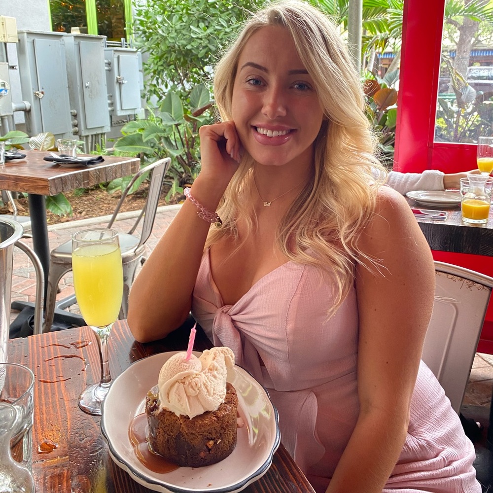 Meet your Posher, Brittney